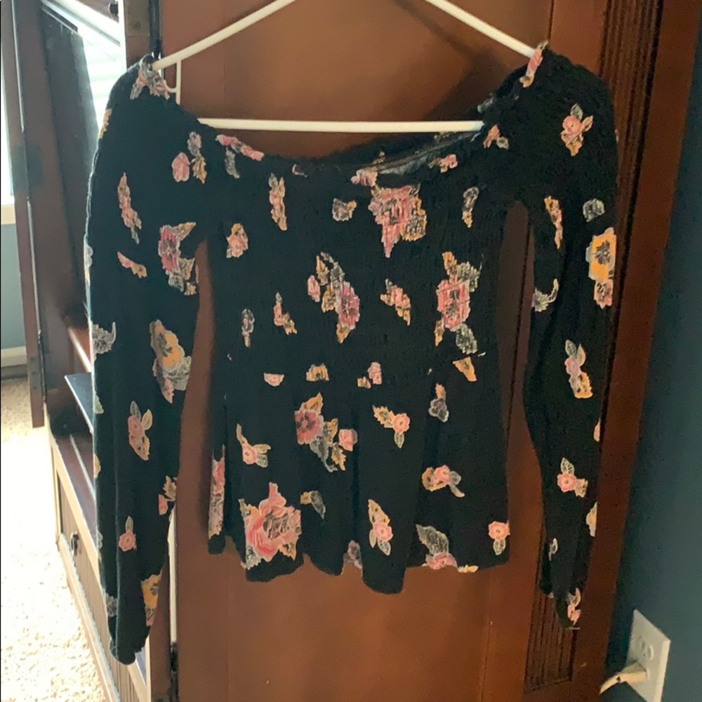 Black Aeropostale Floral Top